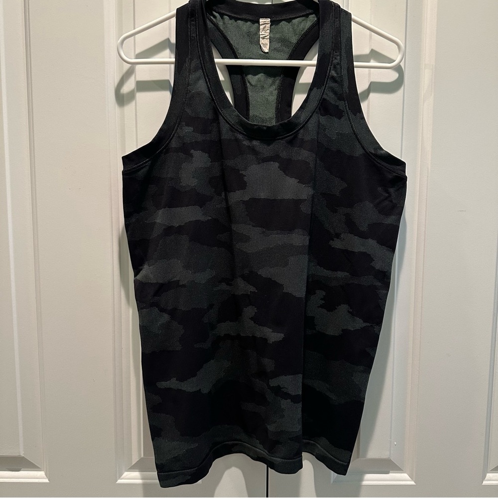 Athleta Black & Gray Camo Racerback Tank Top XL
